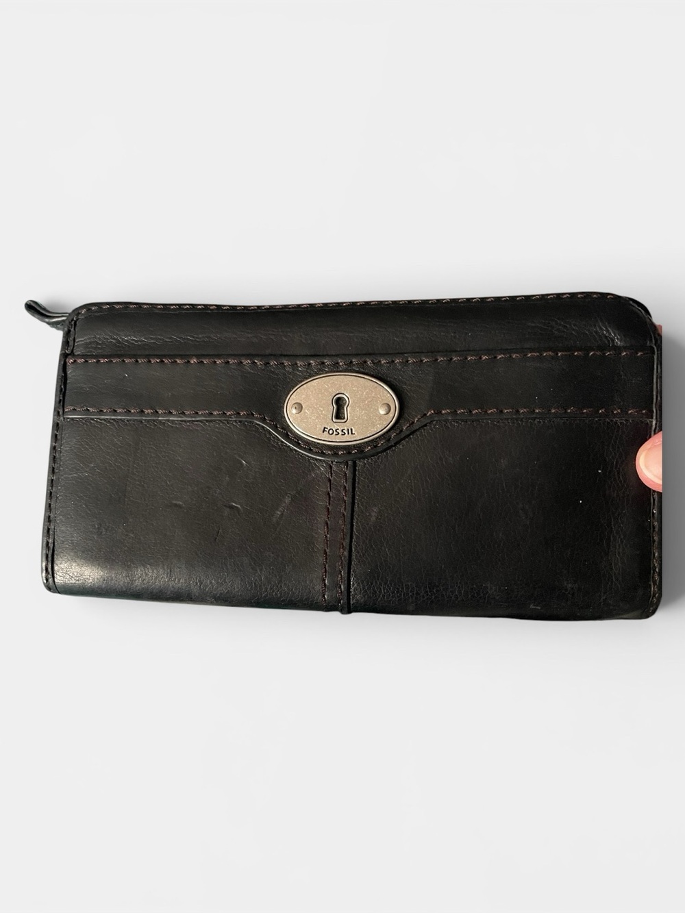 Fossil Vintage Black Leather Zip Around Wallet with Keyhole Logo